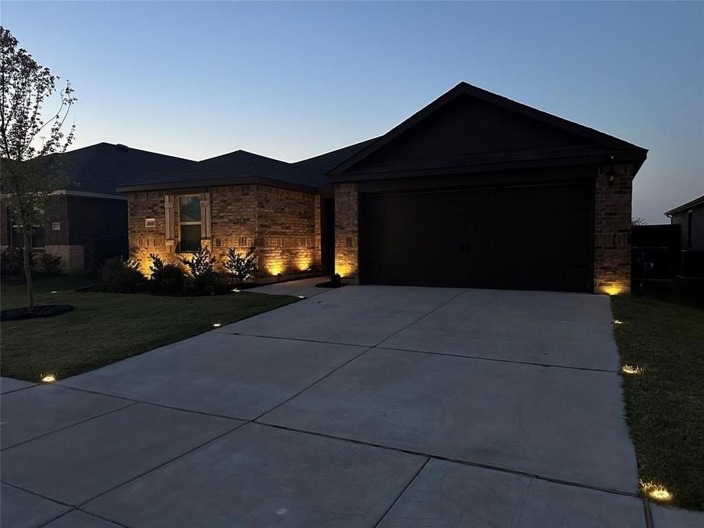 1329 Skyline Dr - Photo 2 of 26