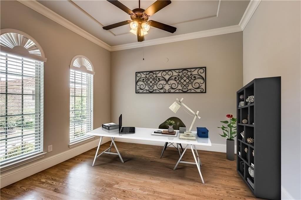7027 Nueces Dr - Photo 5 of 29