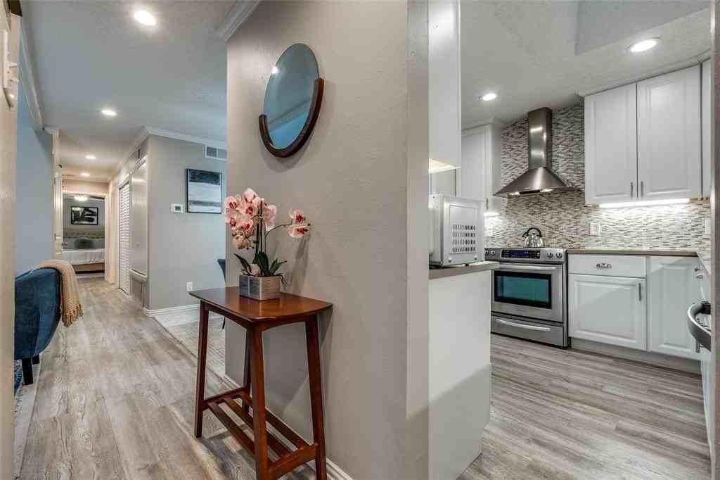 9602 Baseline Dr - Photo 3 of 24