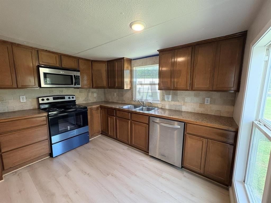 117 Oxbow St - Photo 7 of 23