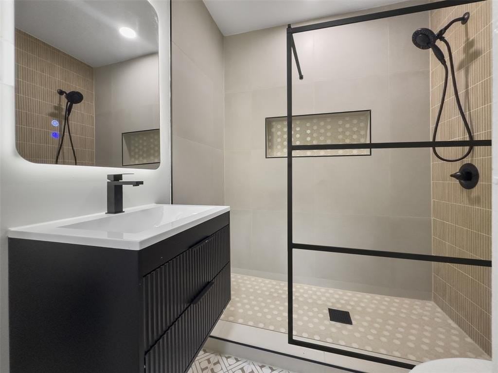 912 N Windomere Ave #912-5 - Photo 6 of 9