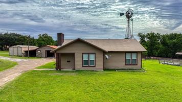 featured image of 4820 N Fm 51