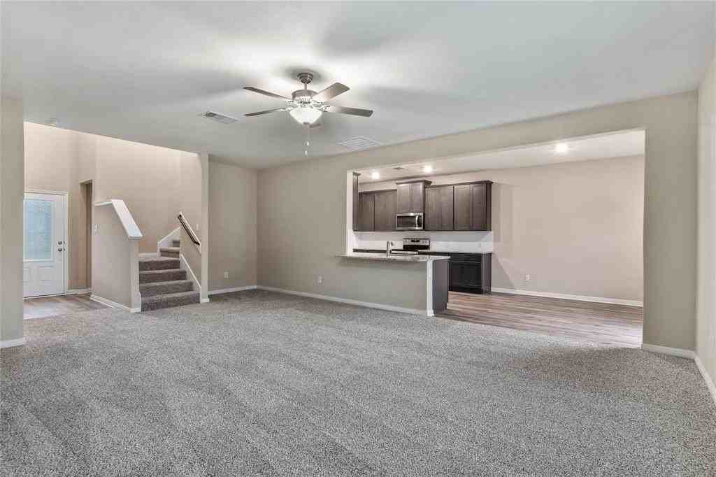 290 Moonstone Way - Photo 5 of 26