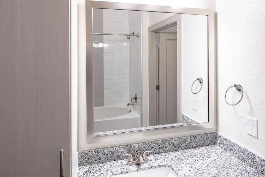 601 N Oak St #135 - Photo 7 of 12