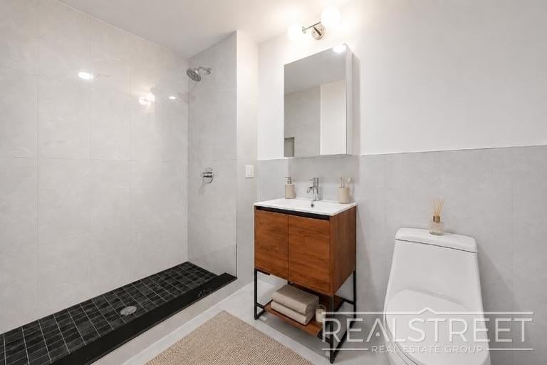 3510 Glenwood Rd #5D - Photo 7 of 14