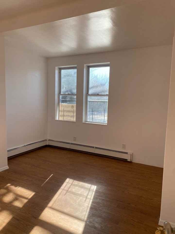 155 Lake Ave #1 - Photo 4 of 10