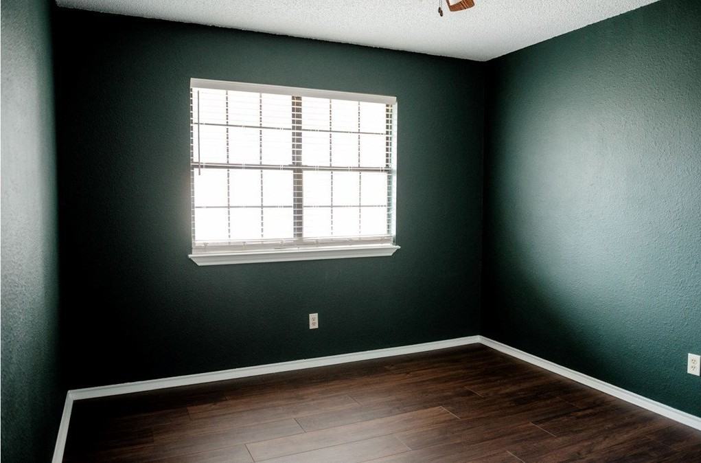 5110 San Antonio Ave - Photo 7 of 12