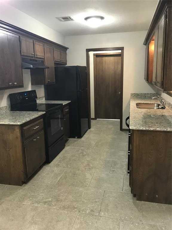 2701 Belknap Ave - Photo 3 of 11