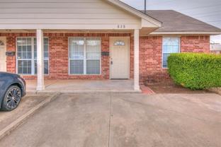 824 Russell Cir - Photo 1 of 1