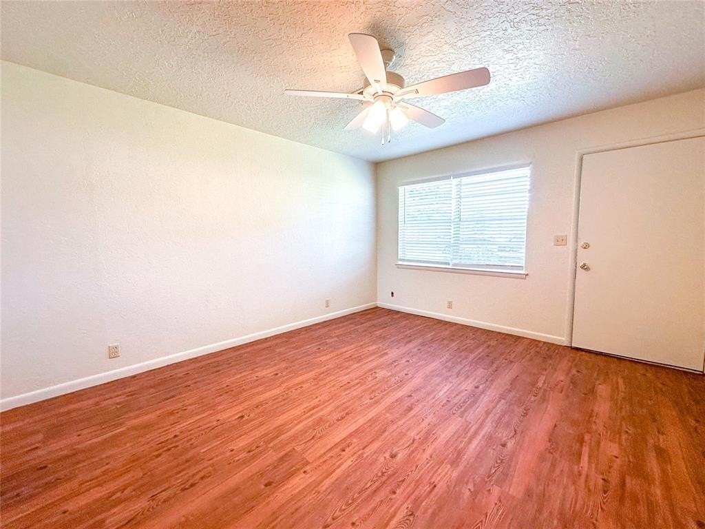 833 Owl St - Photo 5 of 14
