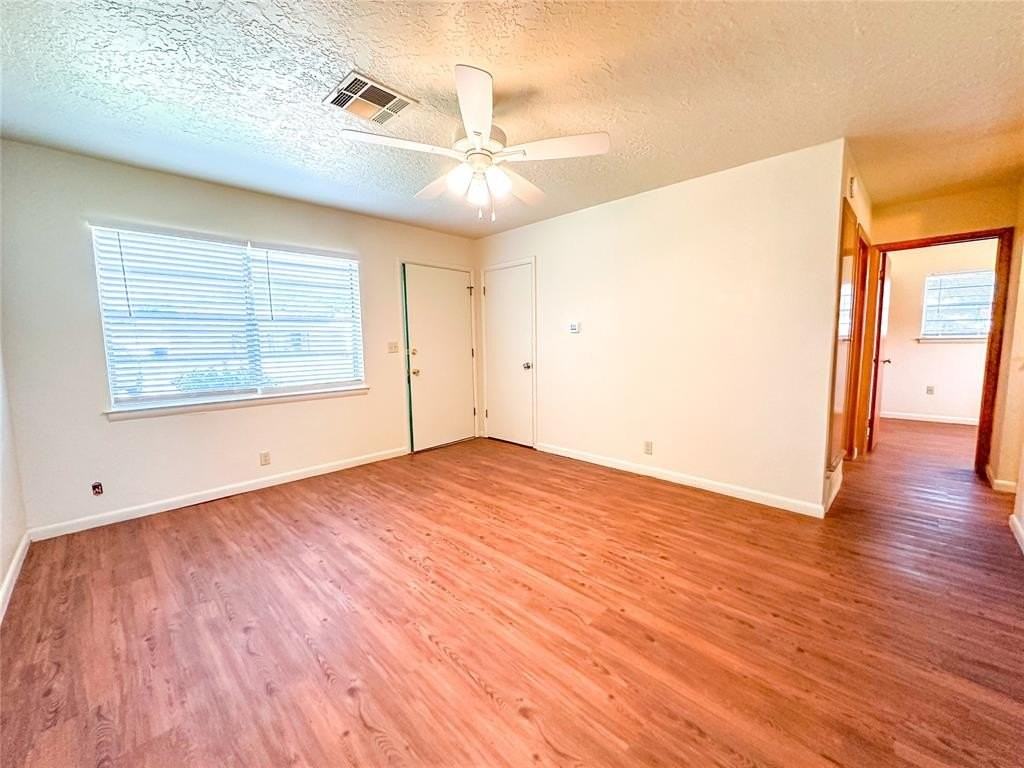 833 Owl St - Photo 6 of 14