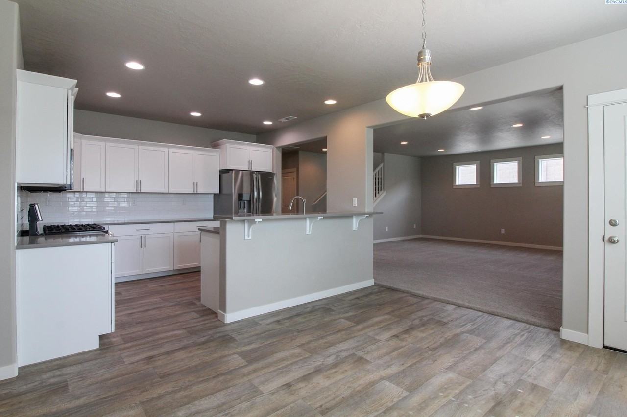 3073 Duval Loop - Photo 2 of 26