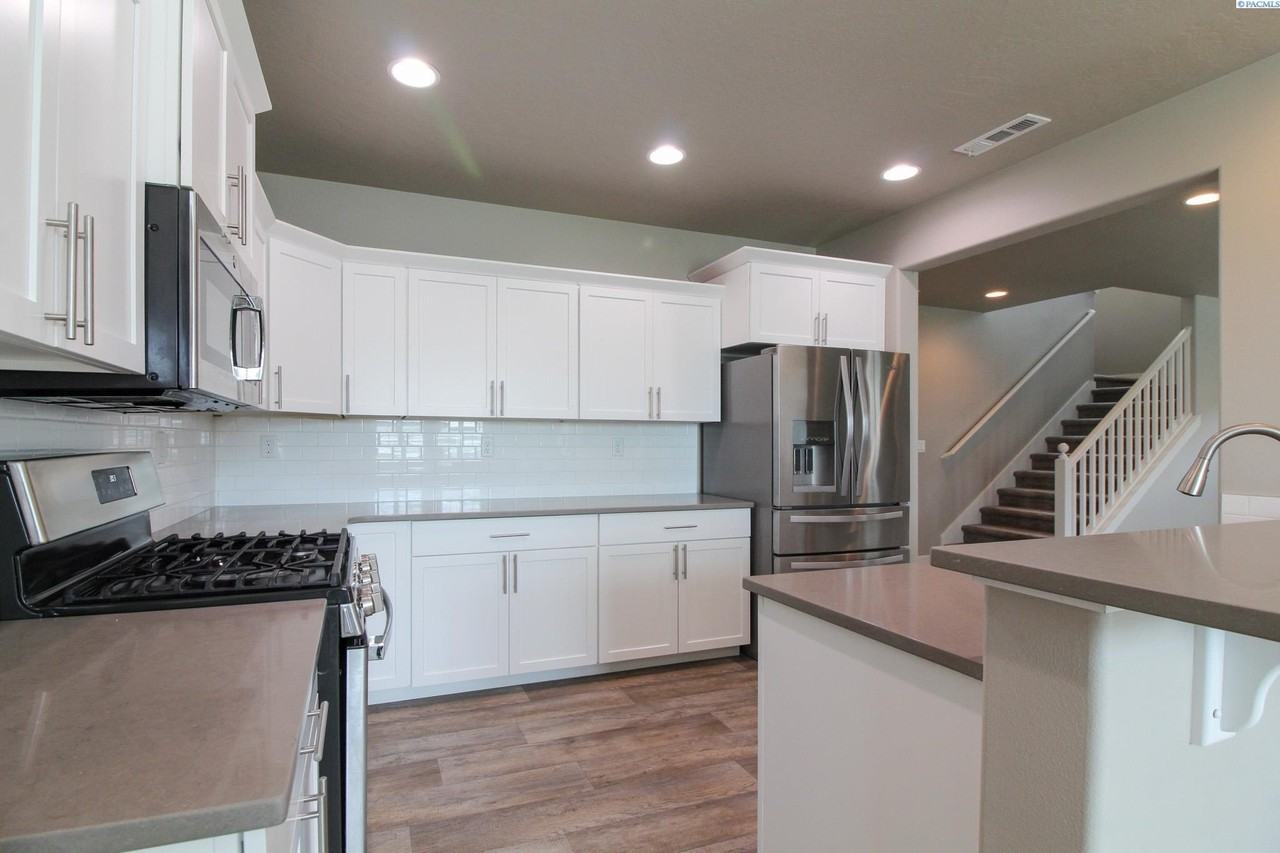 3073 Duval Loop - Photo 4 of 26