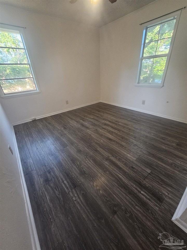 9165 Loomis St - Photo 2 of 10