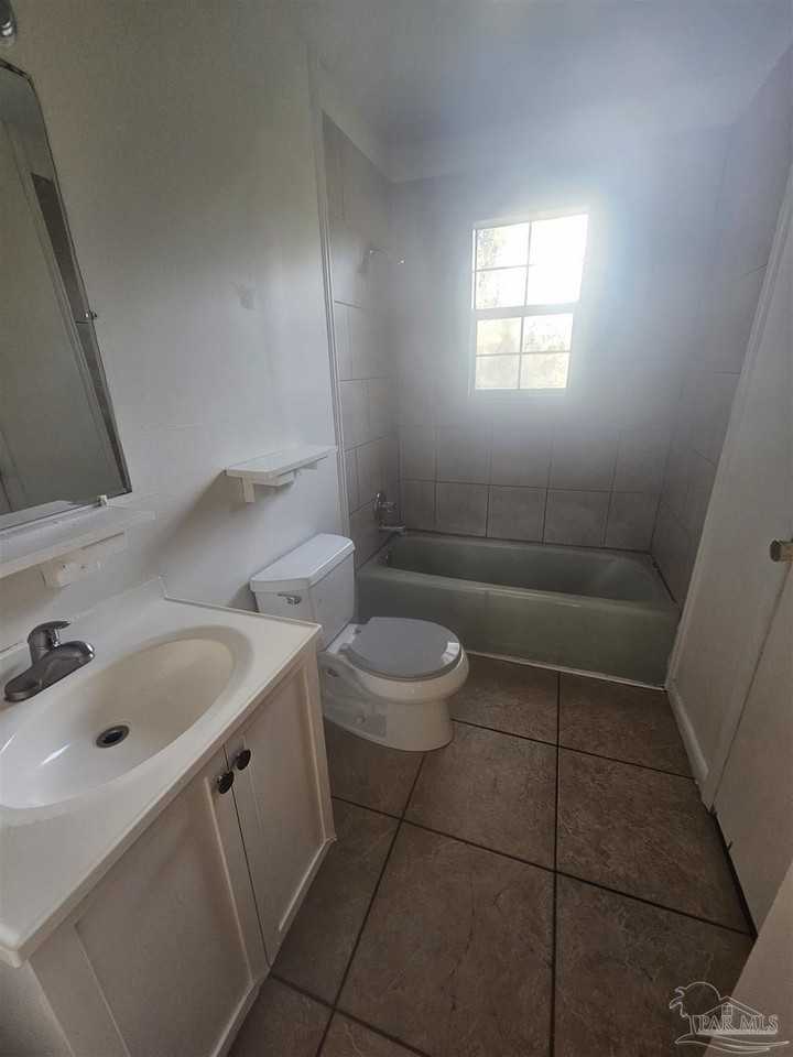 9165 Loomis St - Photo 7 of 10