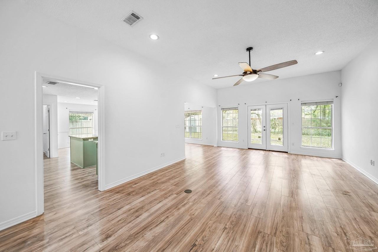 3313 Country Meadow Ln - Photo 3 of 30