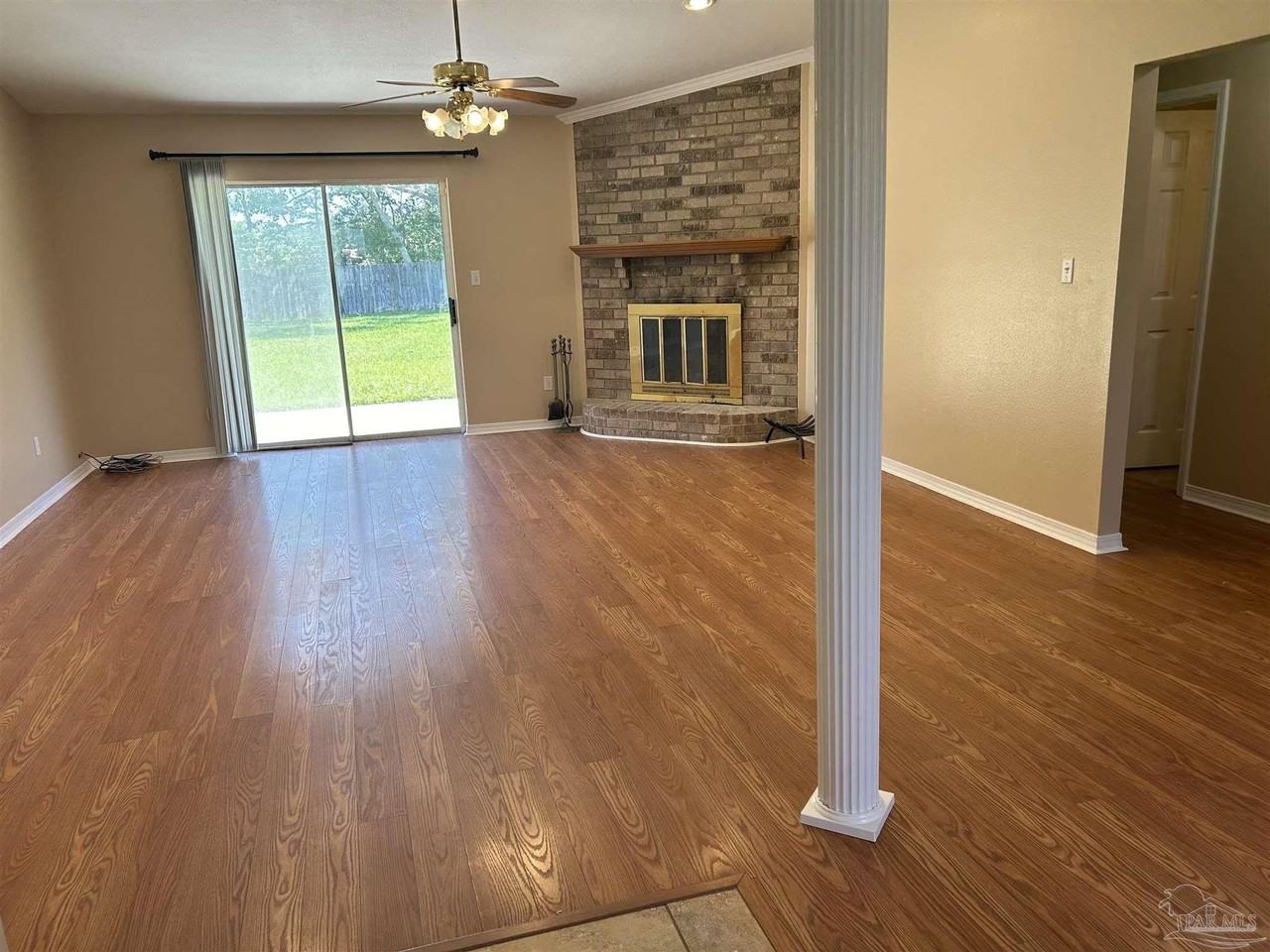 1454 Little Creek Dr - Photo 4 of 18