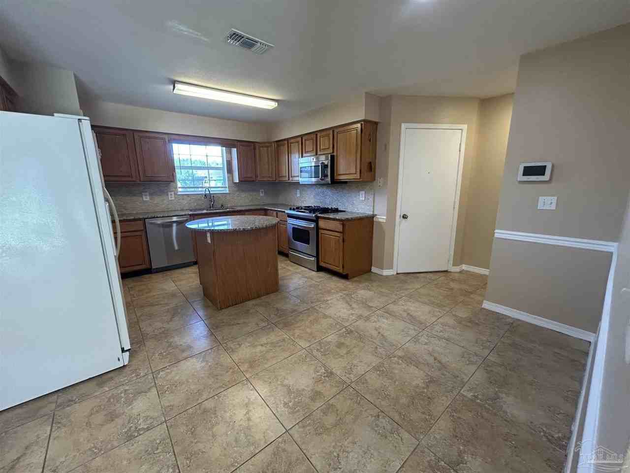 1454 Little Creek Dr - Photo 6 of 18