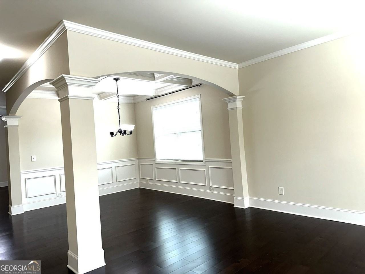 1365 Delo Ln - Photo 5 of 43