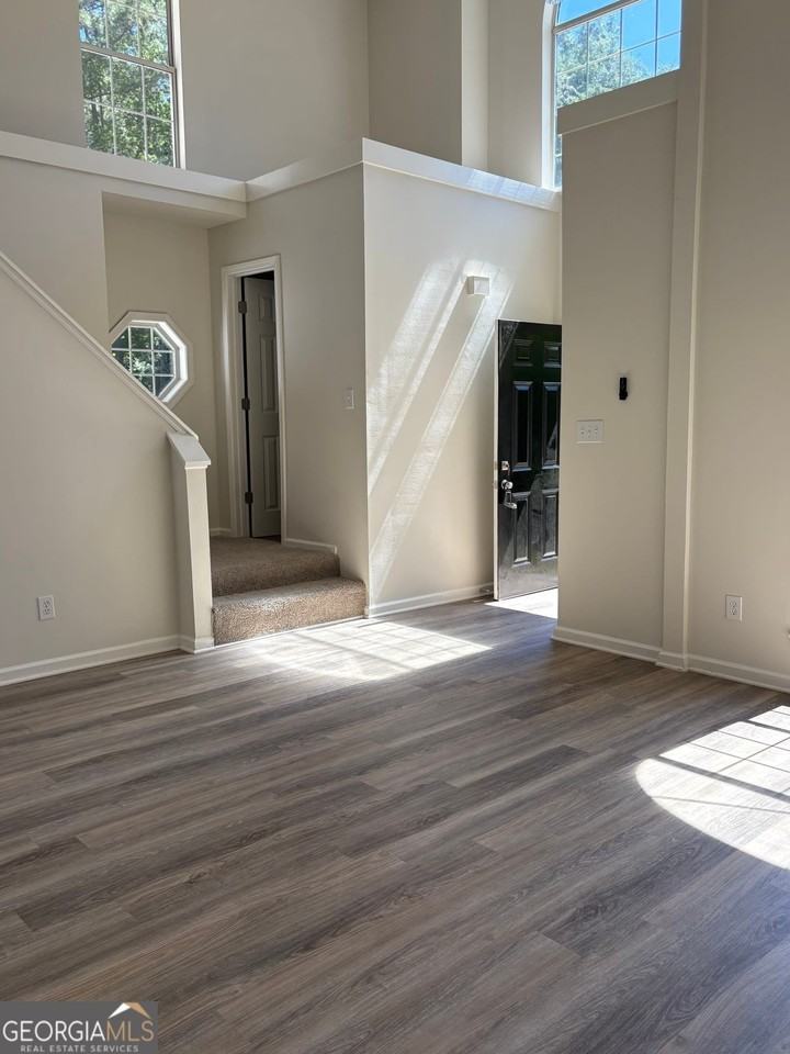 95 Prestwick Ln - Photo 4 of 37
