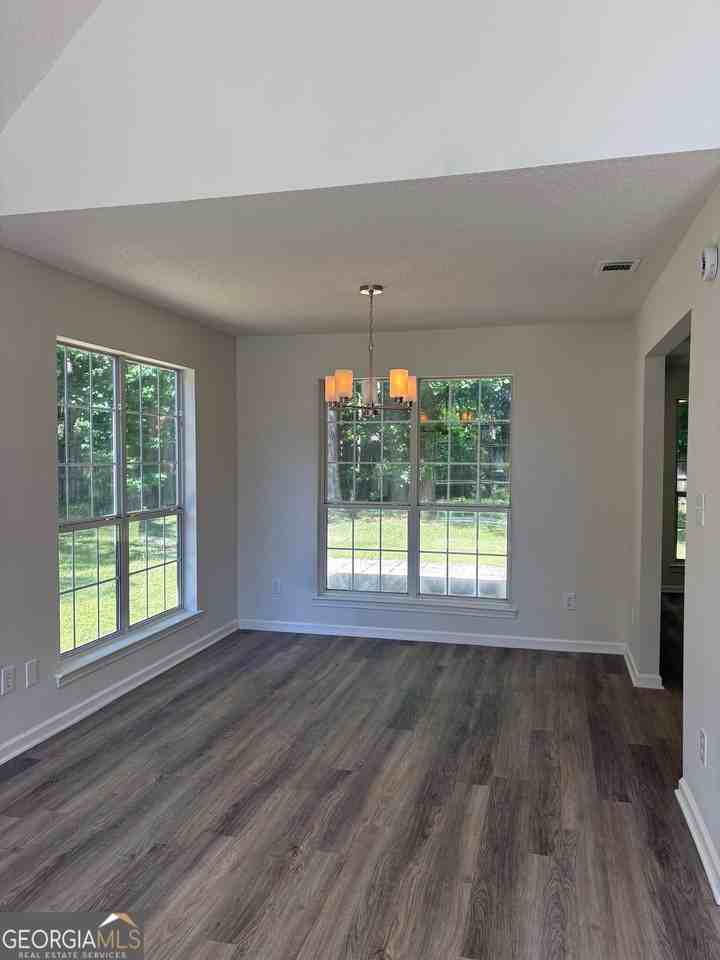 95 Prestwick Ln - Photo 7 of 37