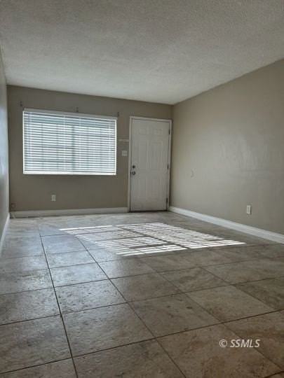 702 W Atkins Ave Apt A - Photo 2 of 11