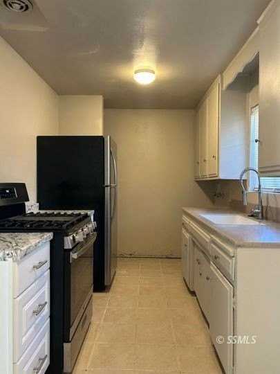 702 W Atkins Ave Apt A - Photo 5 of 11