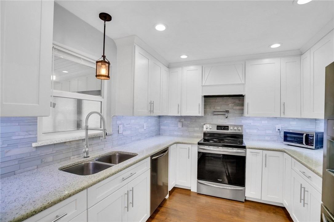 27 Sunset Dr - Photo 4 of 32