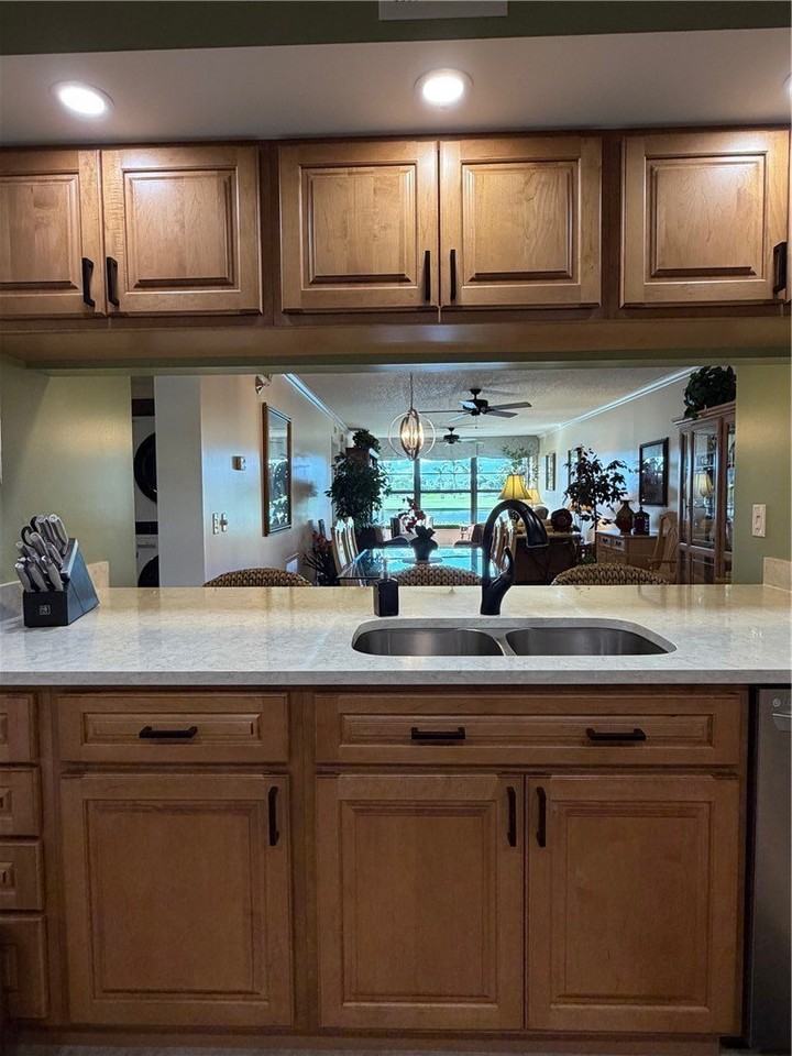 39 Plantation Dr #101 - Photo 3 of 36