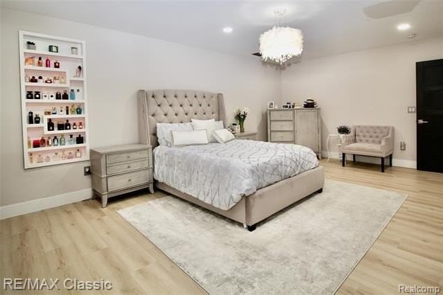 42160 Woodward Ave - Photo 2 of 36