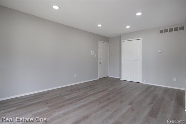 37095 Nottingham Dr #15 - Photo 4 of 20