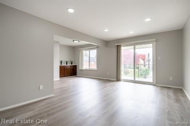 37095 Nottingham Dr #15 - Photo 5 of 20