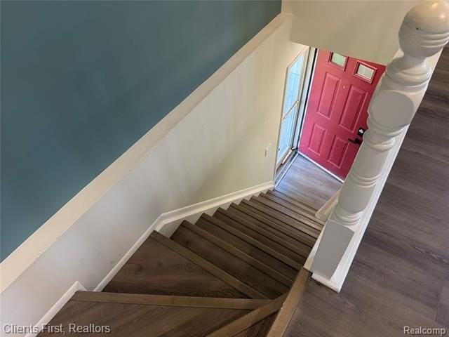 204 Princeton Dr - Photo 4 of 26