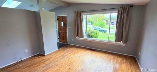 33240 Parkwood St - Photo 7 of 15