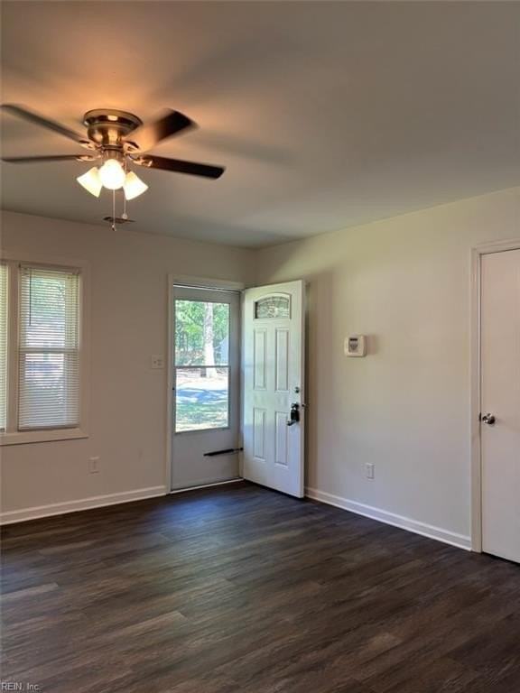 121 Pine Grove Ave - Photo 4 of 30