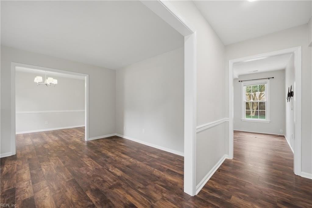 2252 Newstead Dr - Photo 6 of 33