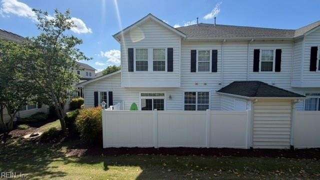 1028 Grace Hill Dr - Photo 4 of 42