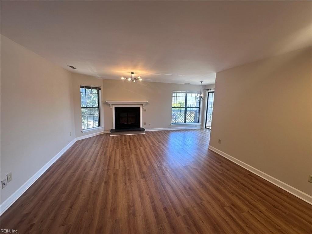 421 Harbour Pt #204 - Photo 2 of 18