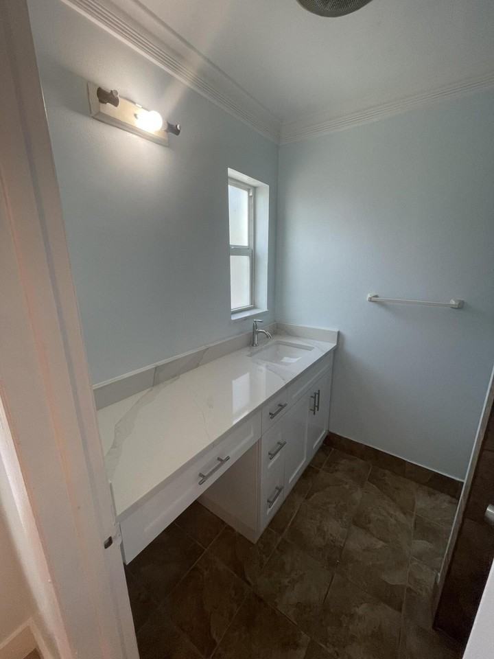 294 Springfield Dr - Photo 7 of 16