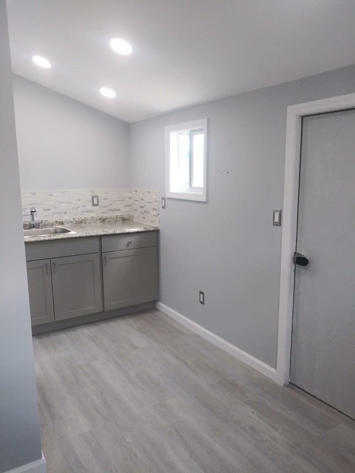 1133 Ne 15th Ave #17 - Photo 6 of 6
