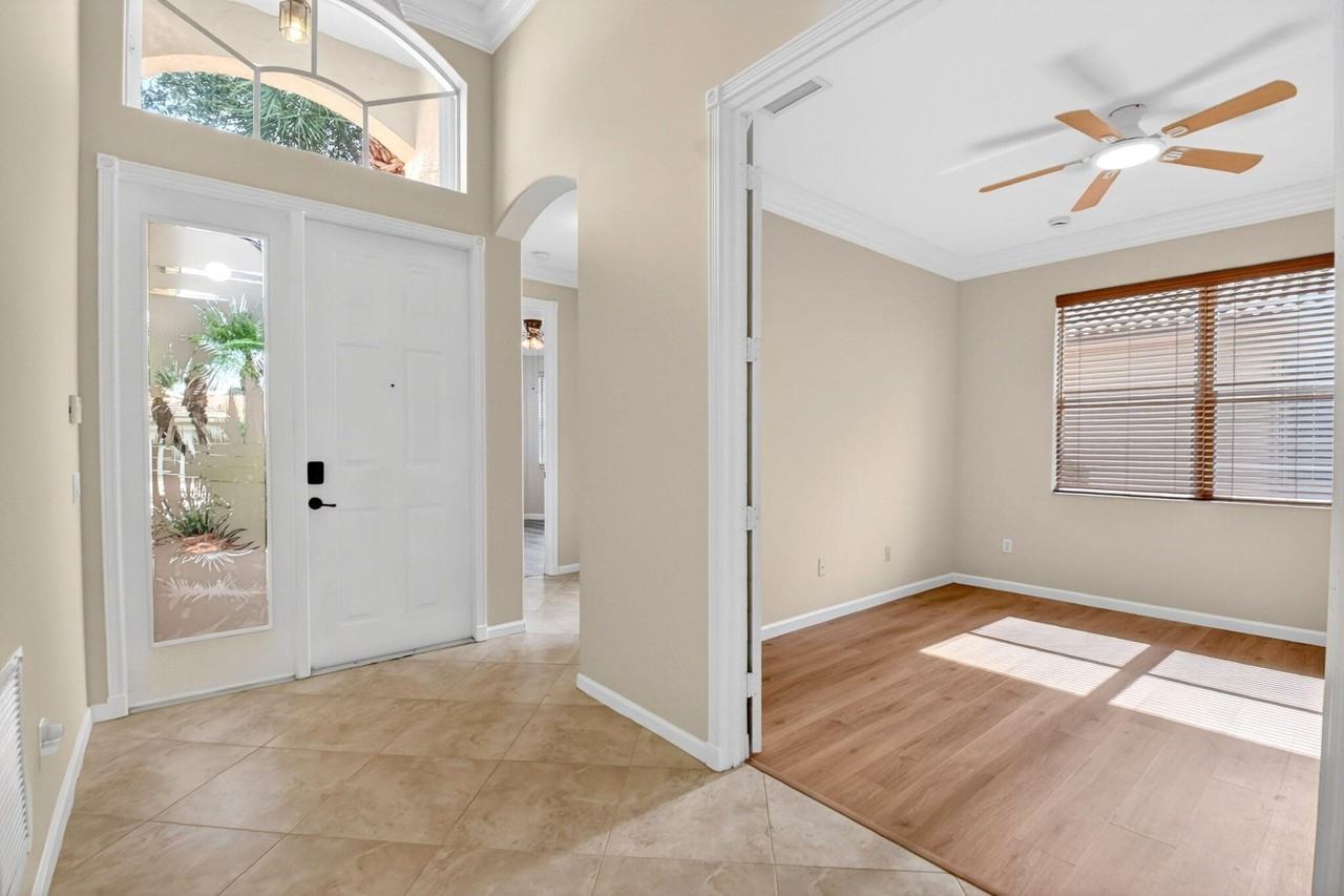 6812 Belmont Shore Dr - Photo 2 of 50