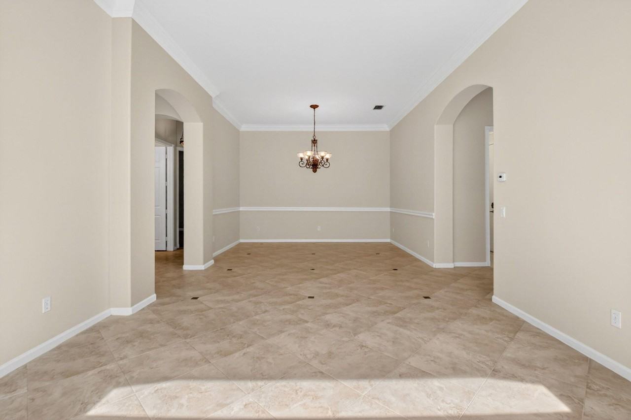 6812 Belmont Shore Dr - Photo 6 of 50