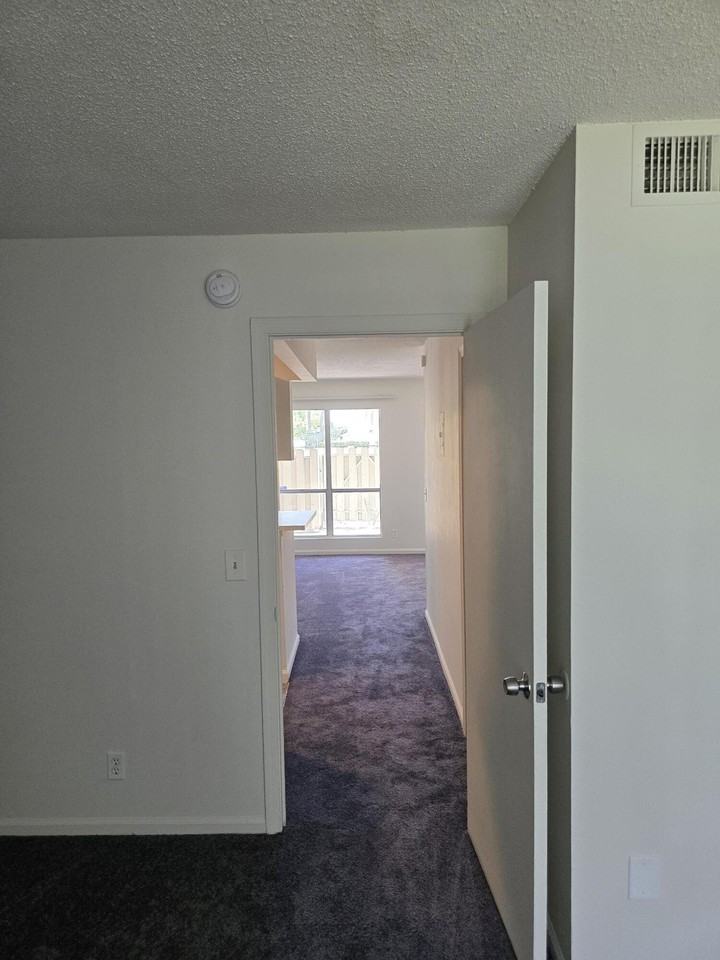 1500 N Congress Ave #A107 - Photo 5 of 8