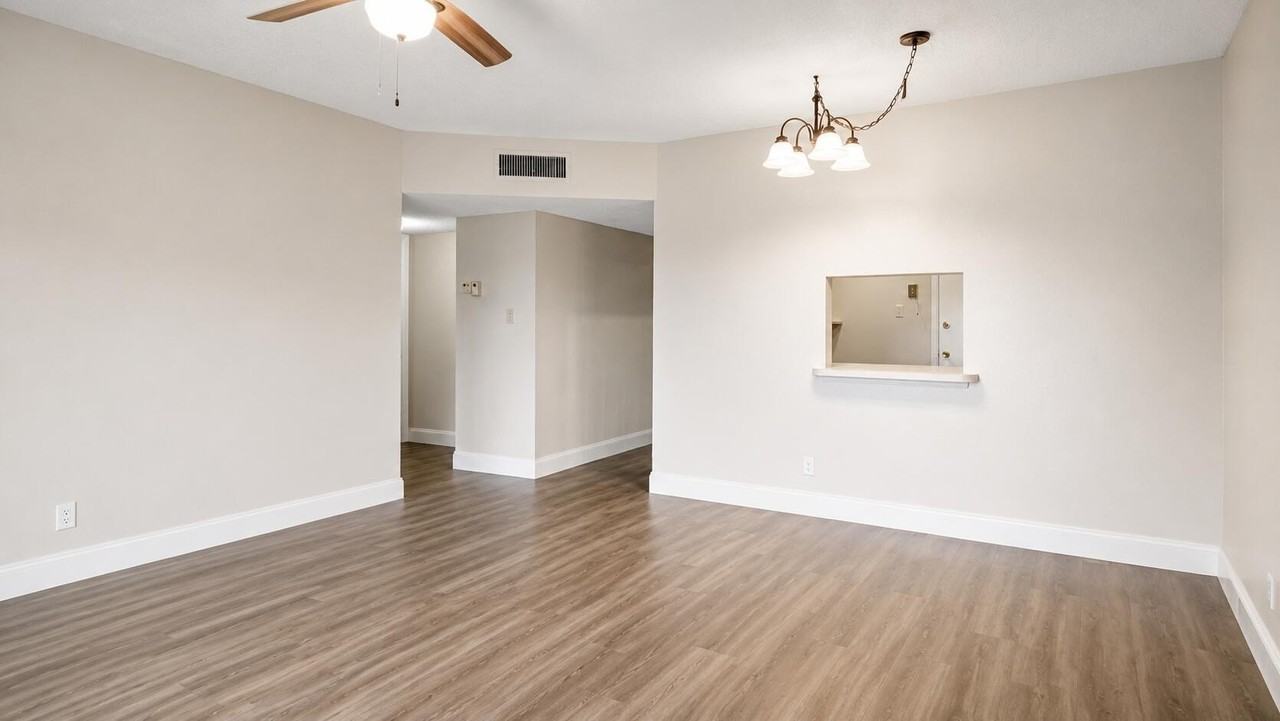4880 Nw 22nd St #309 - Photo 4 of 18