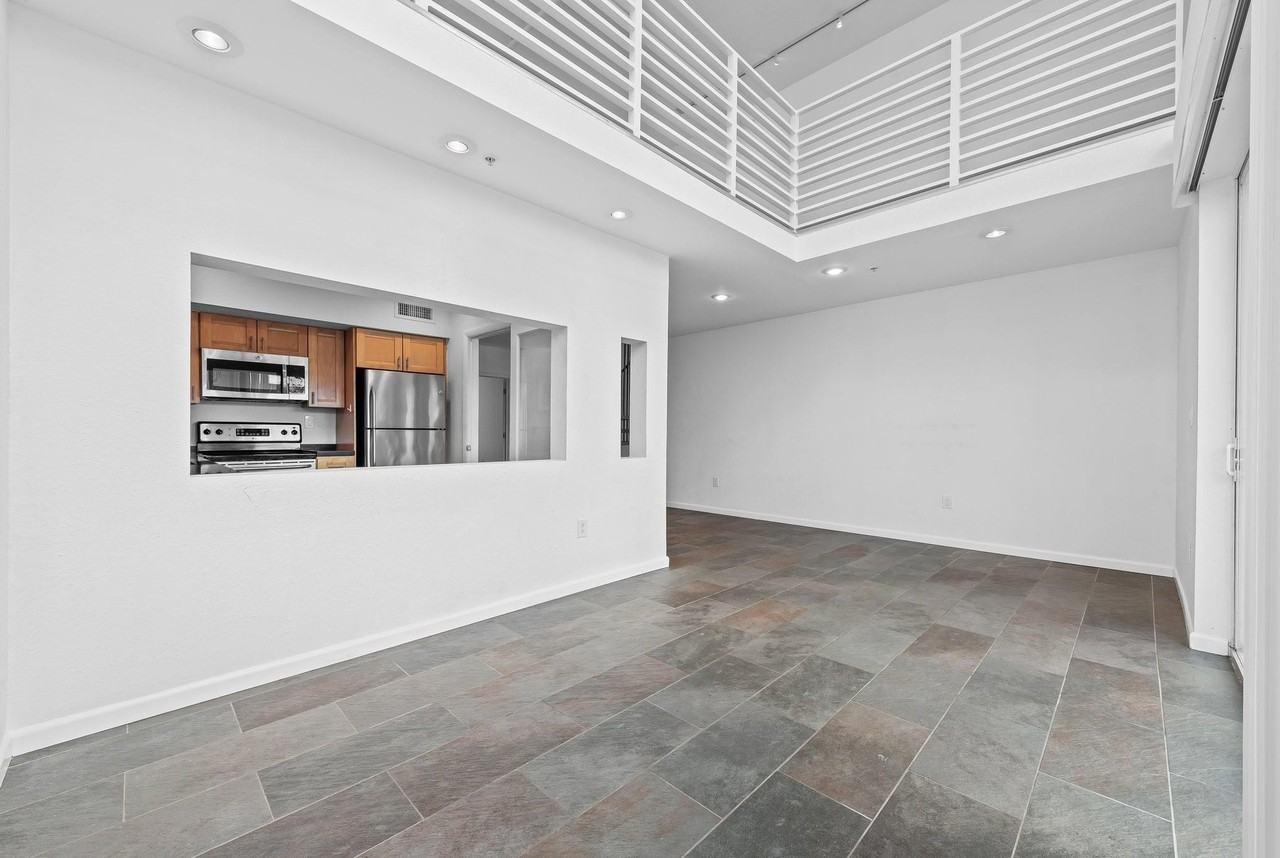 1490 Se 15th St #104 - Photo 6 of 16