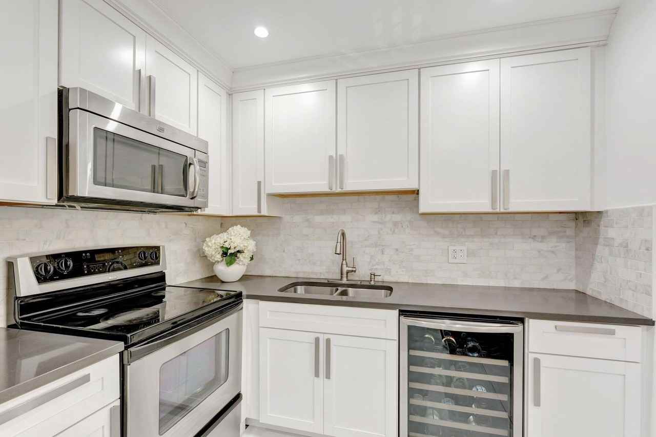138 S Cypress Rd #224 - Photo 6 of 31