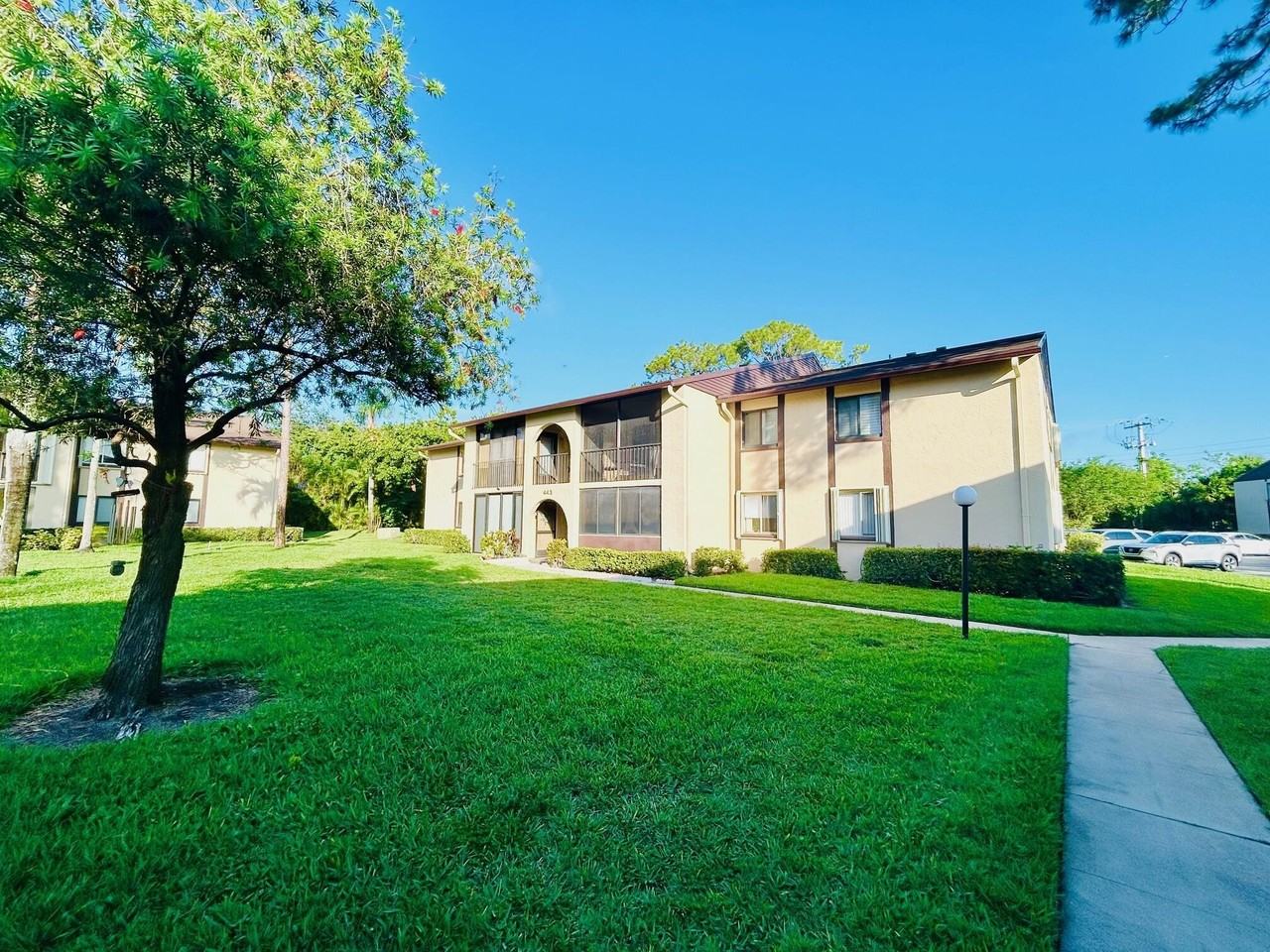 443 Pine Glen Ln #B2 - Photo 2 of 37