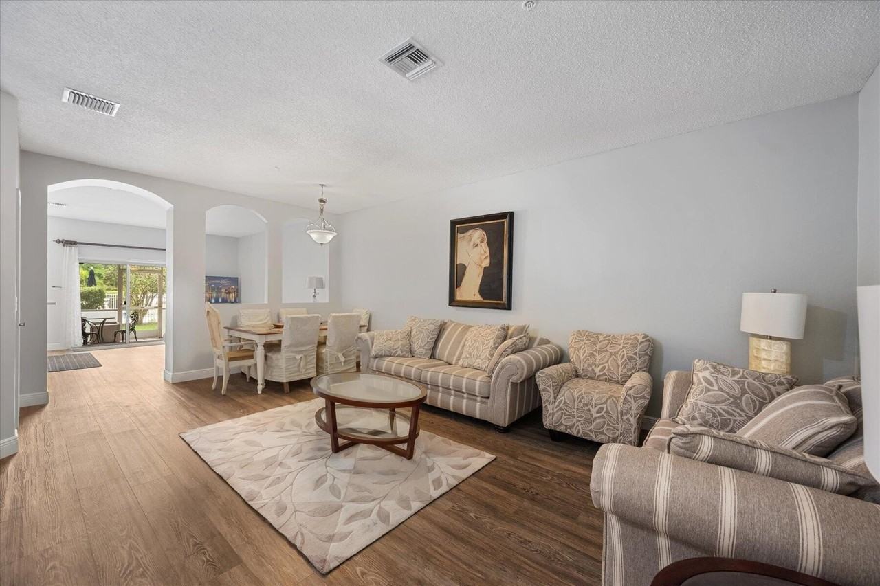 112 Lighthouse Cir #G - Photo 4 of 27