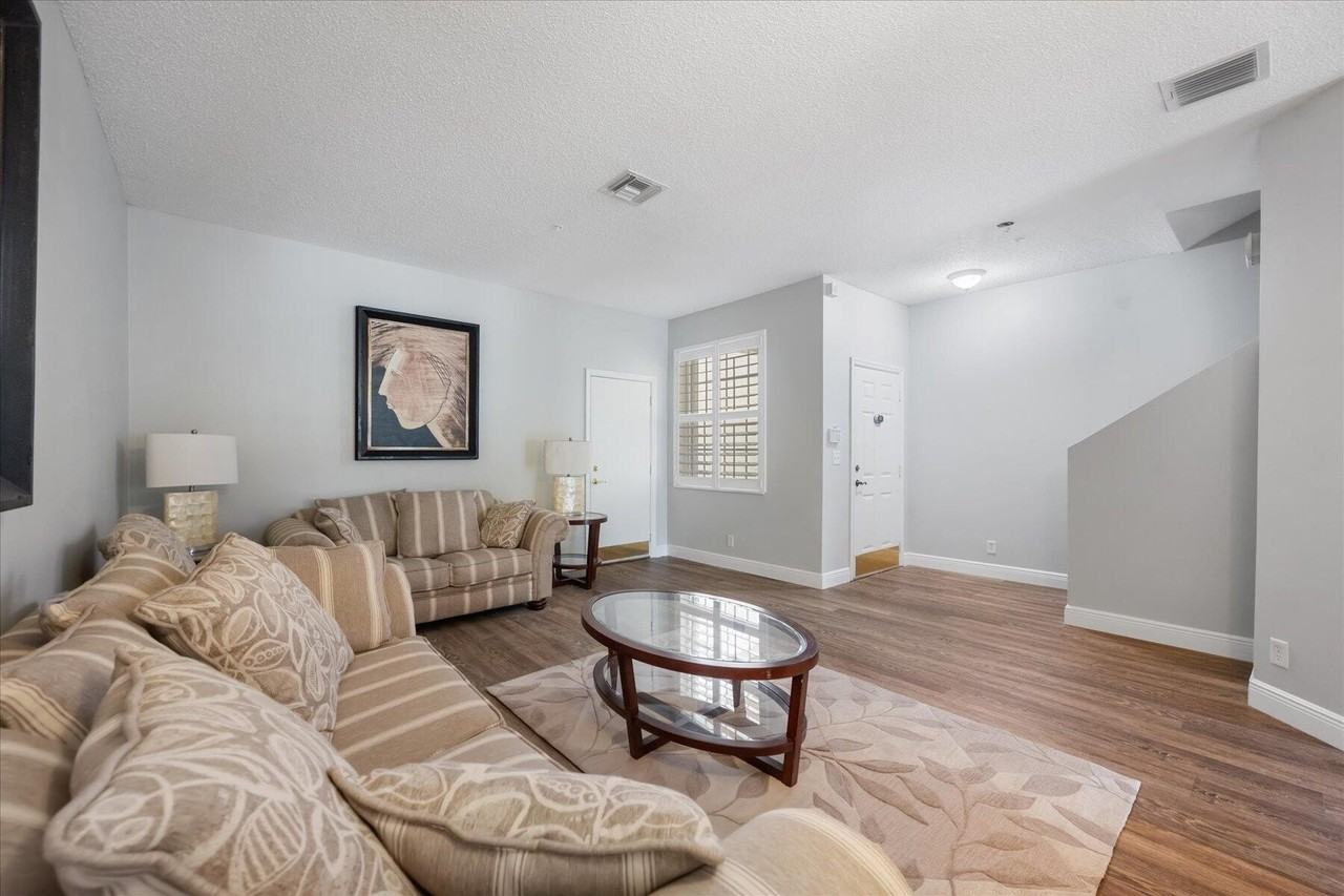 112 Lighthouse Cir #G - Photo 5 of 27