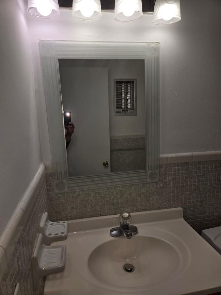 230 Sw 11th Ave #17 - Photo 2 of 19